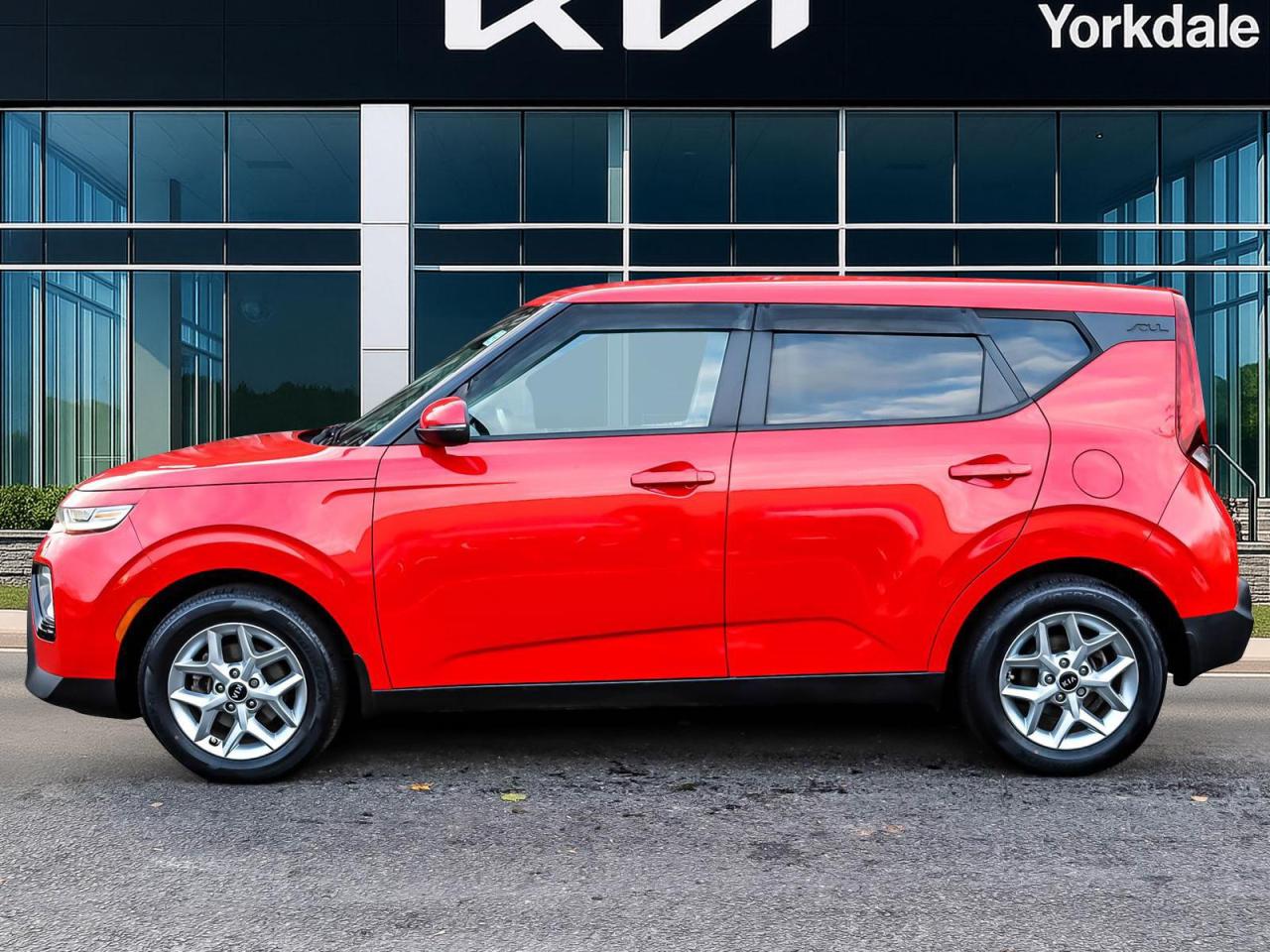 2021 Kia Soul EX Photo3