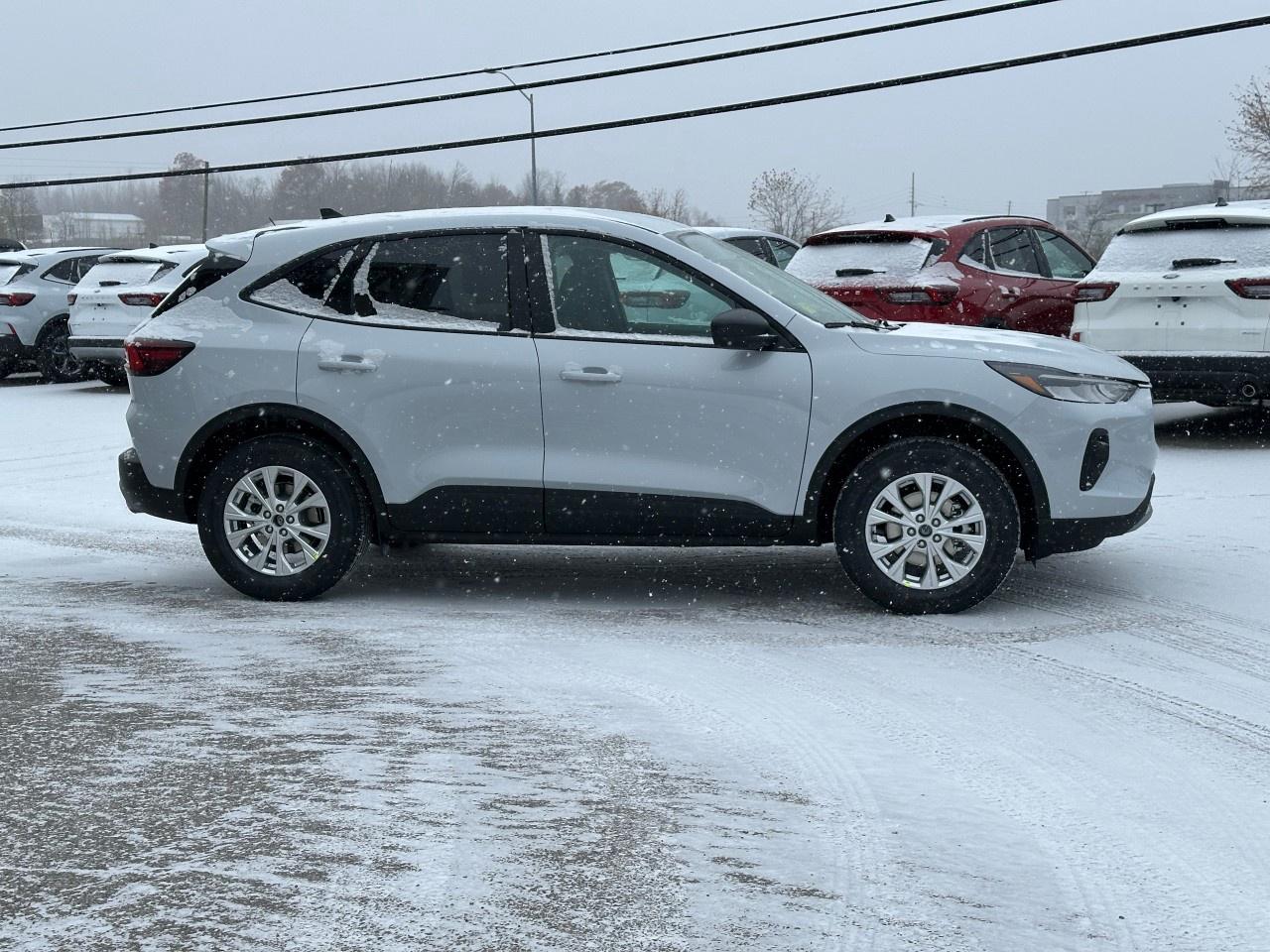 2026 Ford Escape Active AWD Photo4