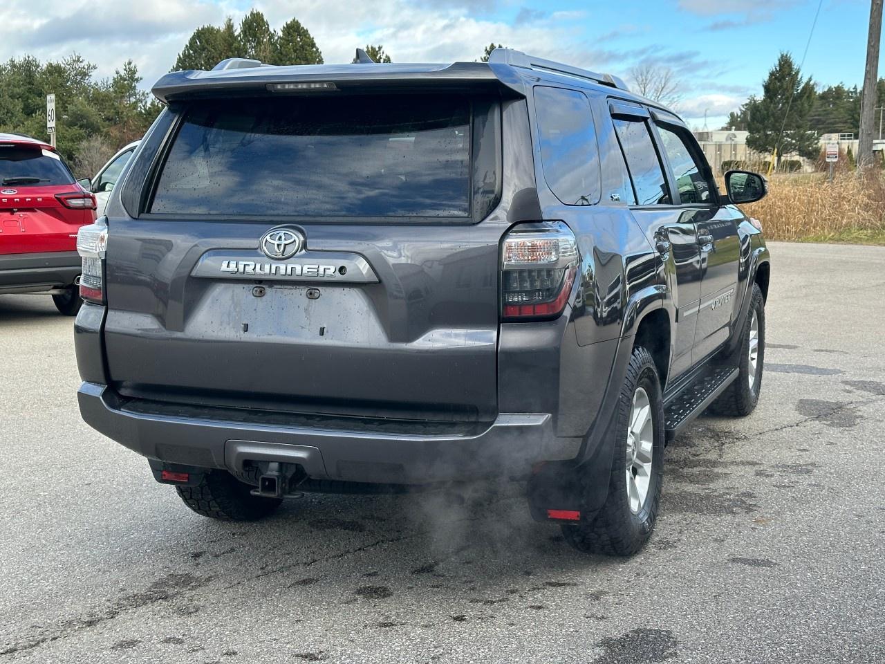 2017 Toyota 4Runner 4WD 4DR V6 SR5 Photo