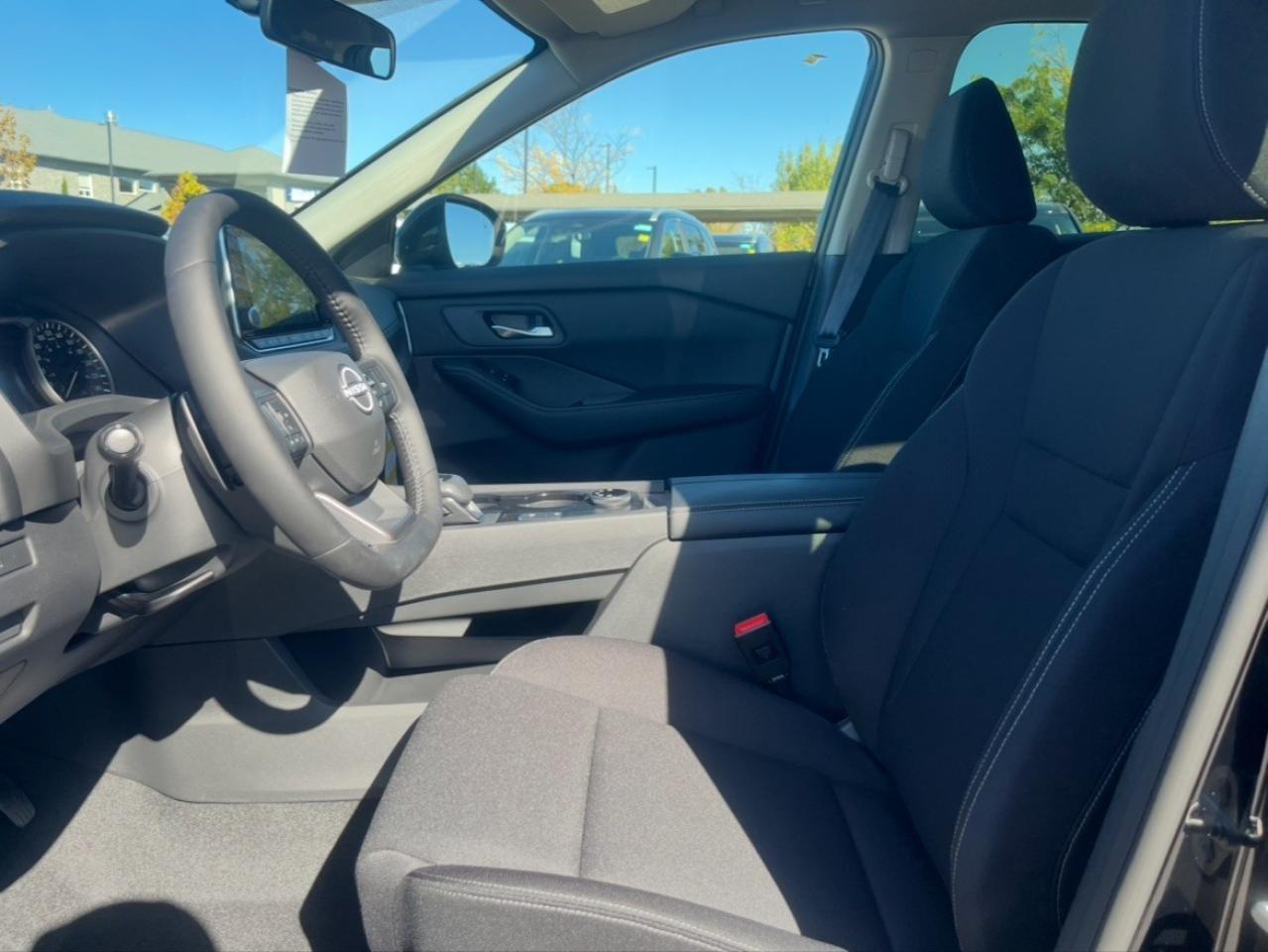 2026 Nissan Rogue AWD S Photo