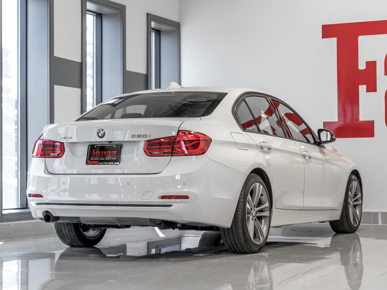 2016 BMW 320i 320i xDrive|SPORTLINE|NAVI|REARCAM|SUNROOF Photo