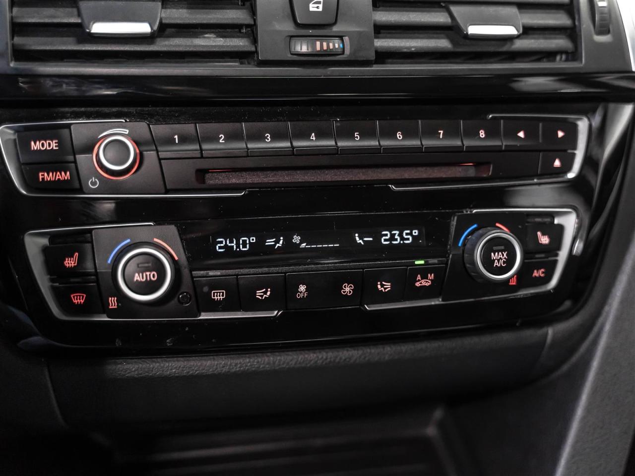 2016 BMW 320i 320i xDrive|SPORTLINE|NAVI|REARCAM|SUNROOF Photo