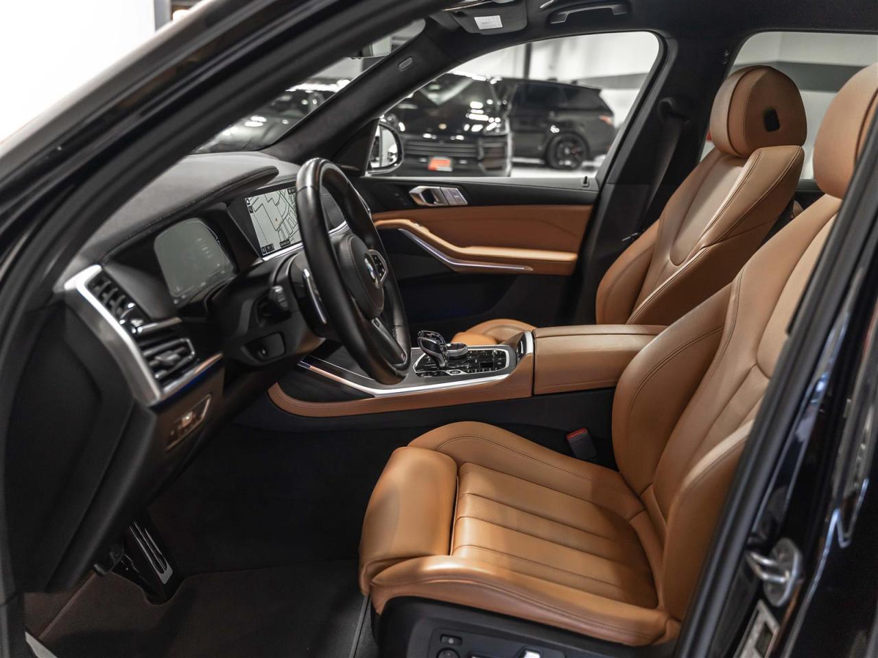 2022 BMW X7 xDrive40i|M SPORT|6PASSENGER|PREMIUM ENHANCED|SKY LOUNGE Photo