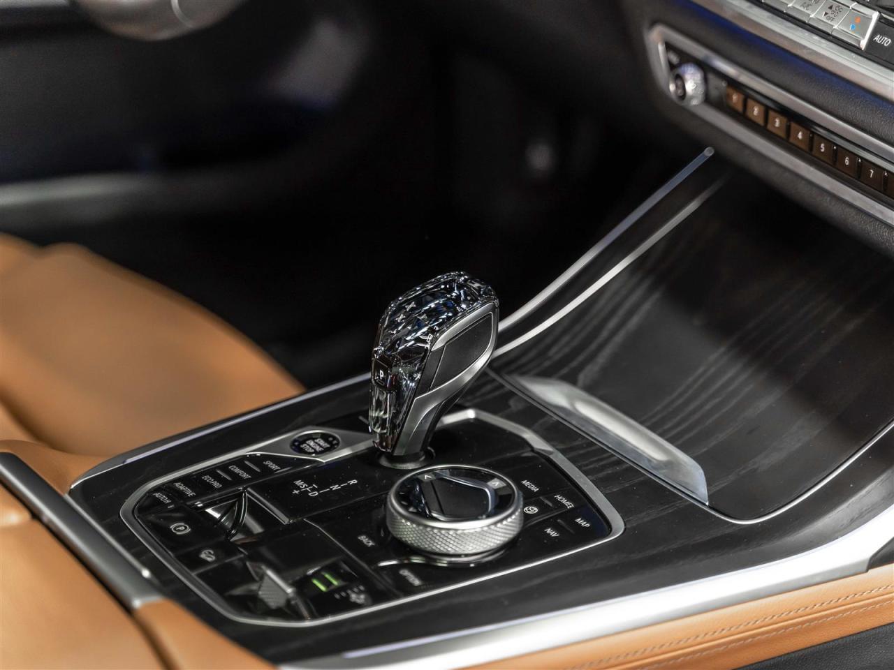 2022 BMW X7 xDrive40i|M SPORT|6PASSENGER|PREMIUM ENHANCED|SKY LOUNGE Photo