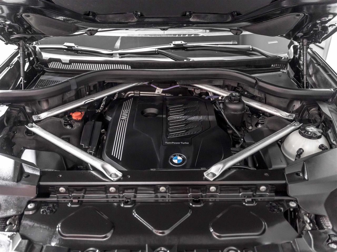 2022 BMW X7 xDrive40i|M SPORT|6PASSENGER|PREMIUM ENHANCED|SKY LOUNGE Photo