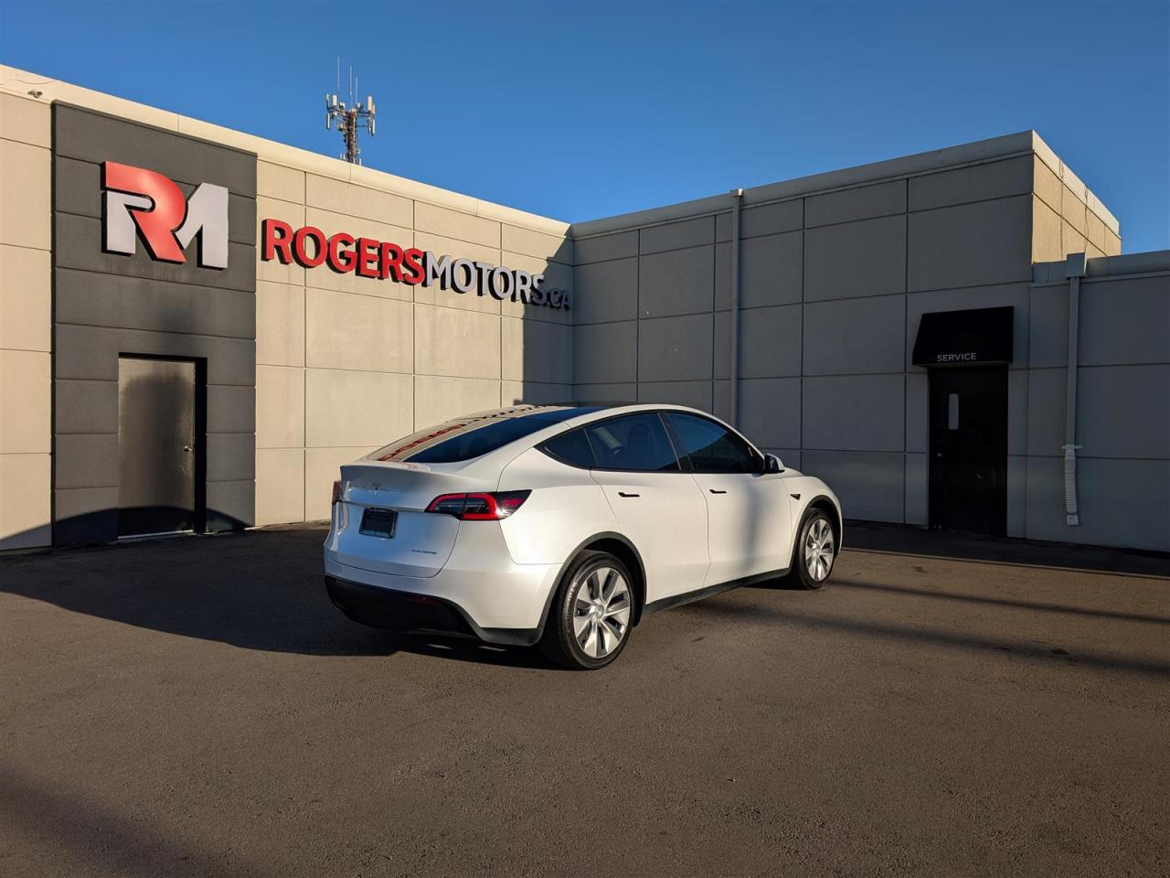 2021 Tesla Model Y LONG RANGE AWD - DUAL MOTOR Photo4