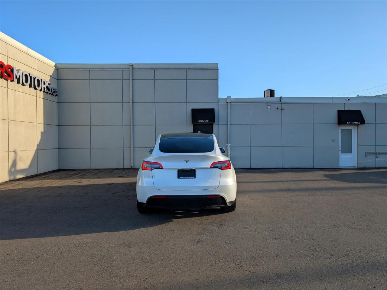 2021 Tesla Model Y LONG RANGE AWD - DUAL MOTOR Photo3