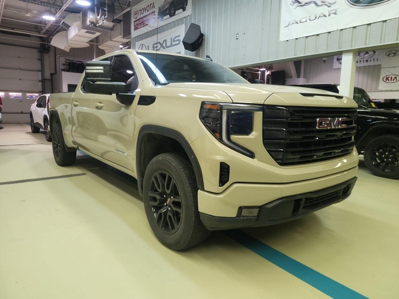 2023 GMC Sierra 1500 ELEVATION | CREW CAB | 4X4 | NO ACCIDENTS Photo3
