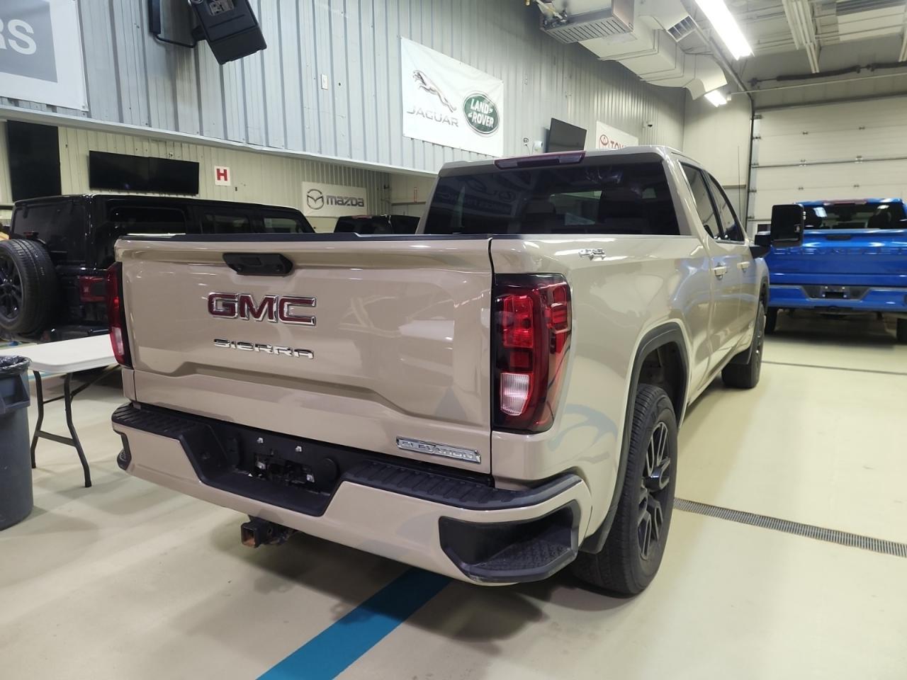 2023 GMC Sierra 1500 ELEVATION | CREW CAB | 4X4 | NO ACCIDENTS Photo