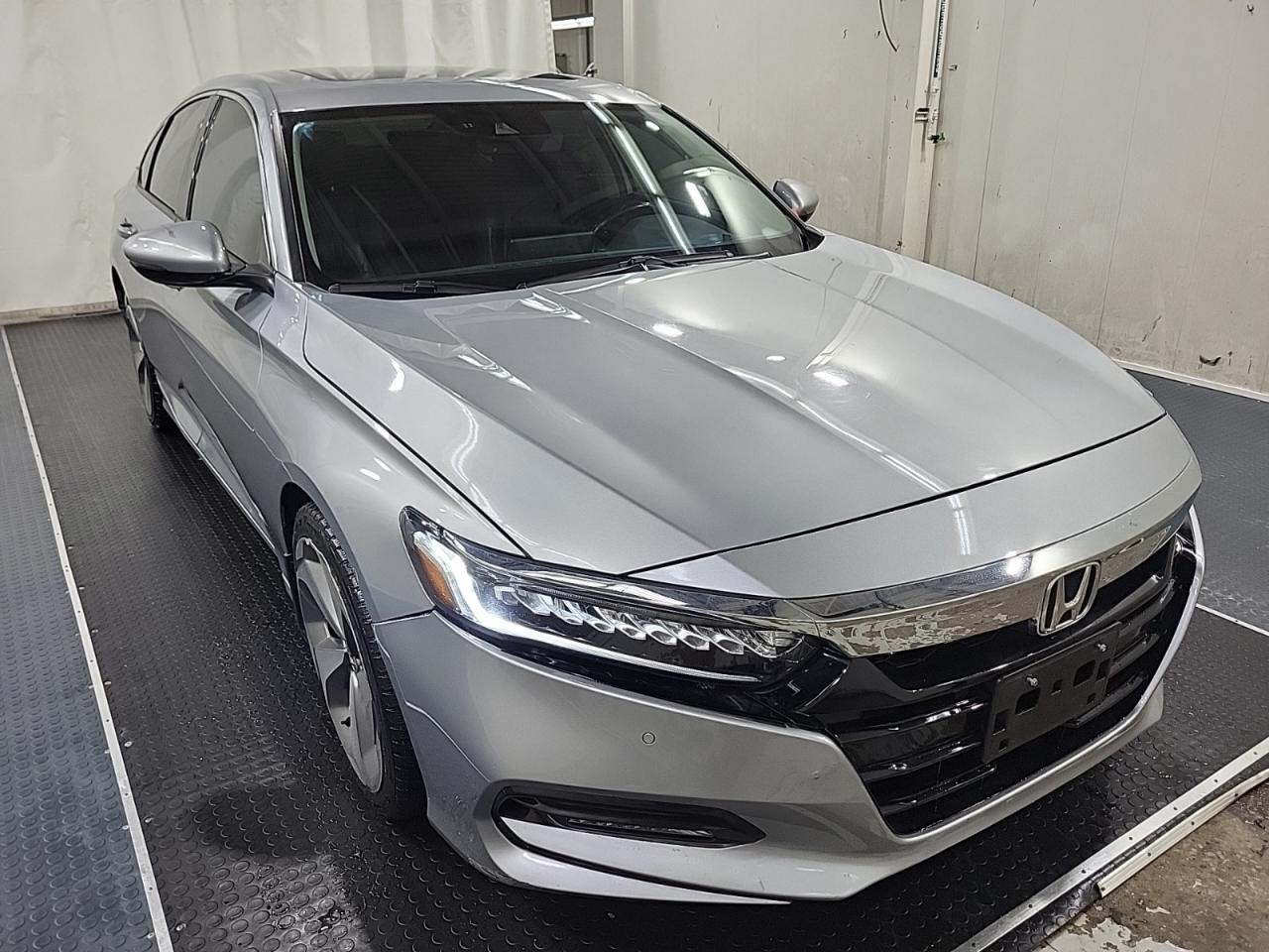 2018 Honda Accord TOURING | NAV | LEATHER | SUNROOF Photo