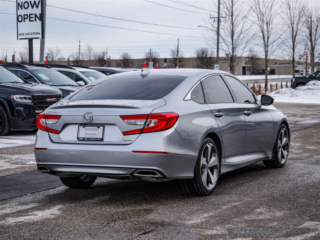2018 Honda Accord TOURING | NAV | LEATHER | SUNROOF Photo