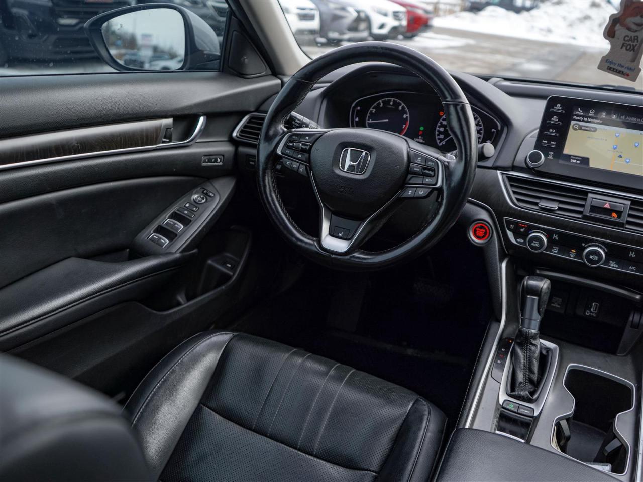 2018 Honda Accord TOURING | NAV | LEATHER | SUNROOF Photo