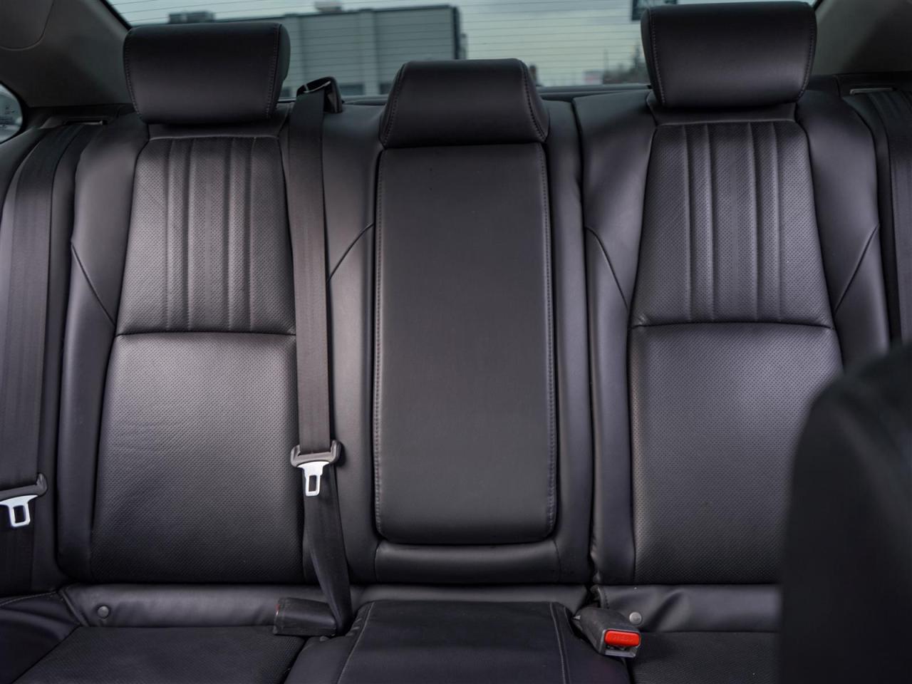 2018 Honda Accord TOURING | NAV | LEATHER | SUNROOF Photo