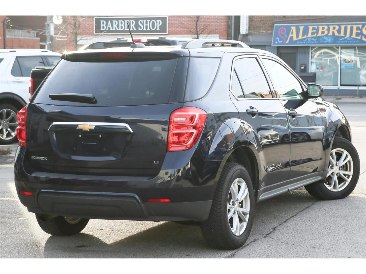 2017 Chevrolet Equinox LT 2WD Photo