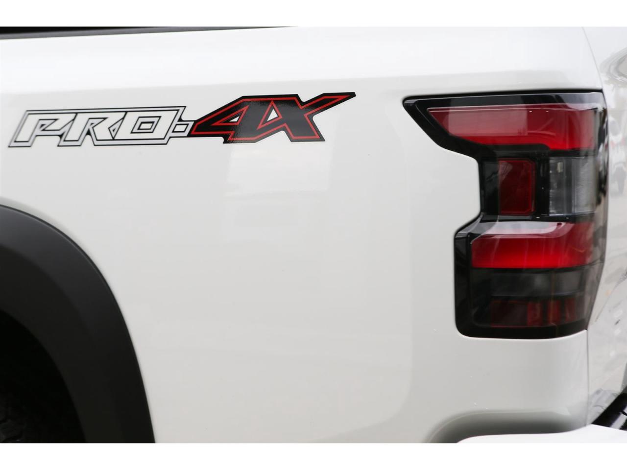 2023 Nissan Frontier PRO-4X Crew Cab 4WD Photo