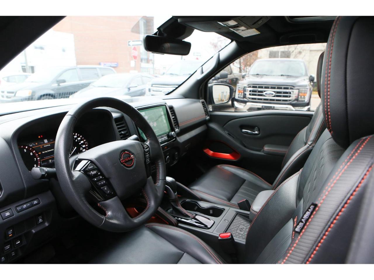 2023 Nissan Frontier PRO-4X Crew Cab 4WD Photo