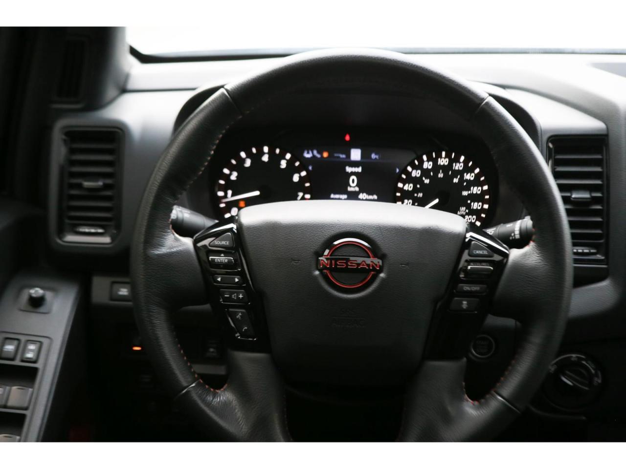 2023 Nissan Frontier PRO-4X Crew Cab 4WD Photo