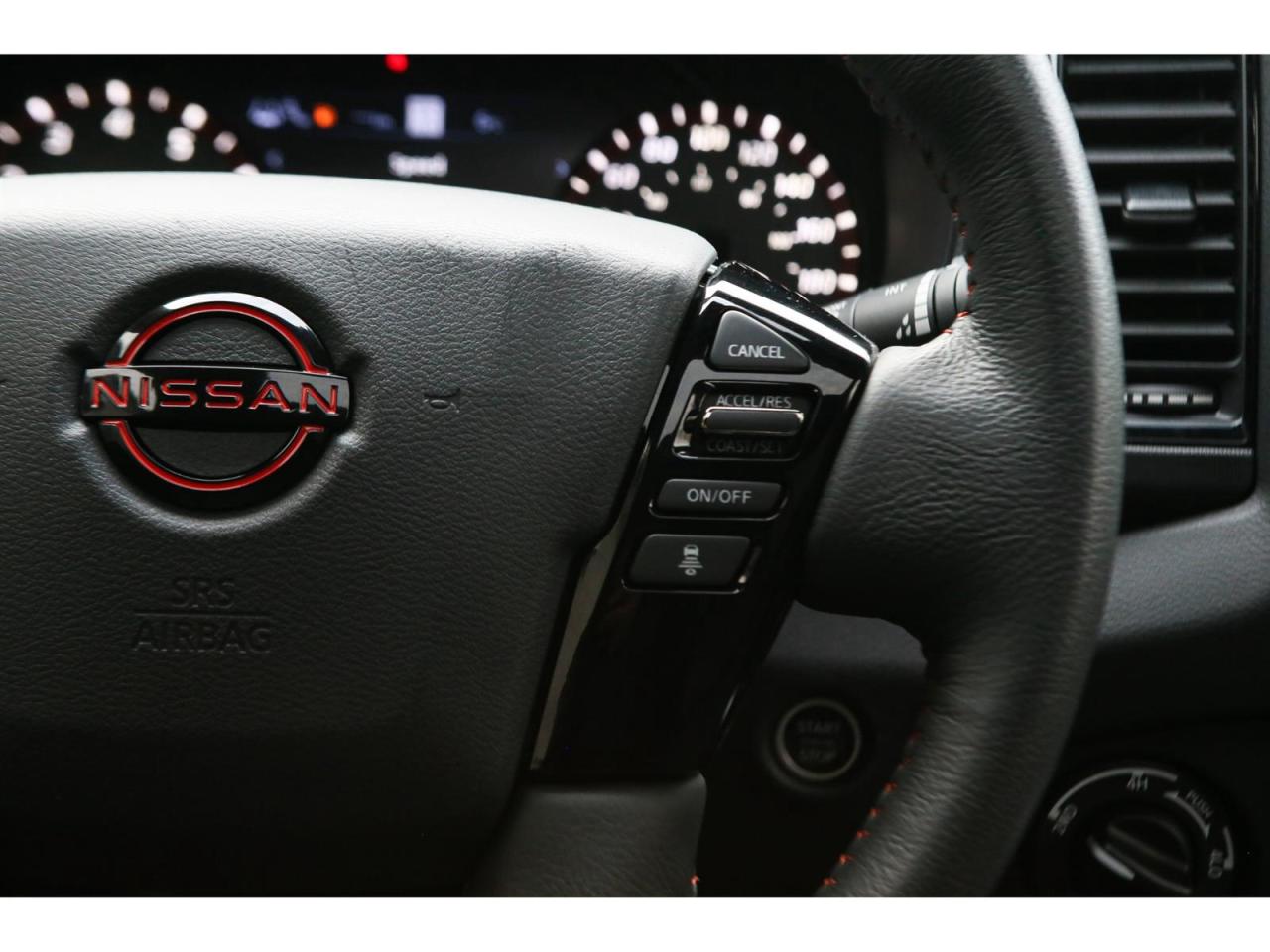 2023 Nissan Frontier PRO-4X Crew Cab 4WD Photo