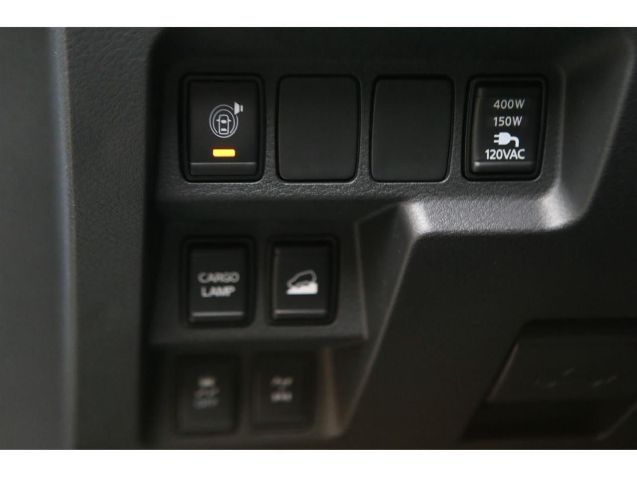 2023 Nissan Frontier PRO-4X Crew Cab 4WD Photo