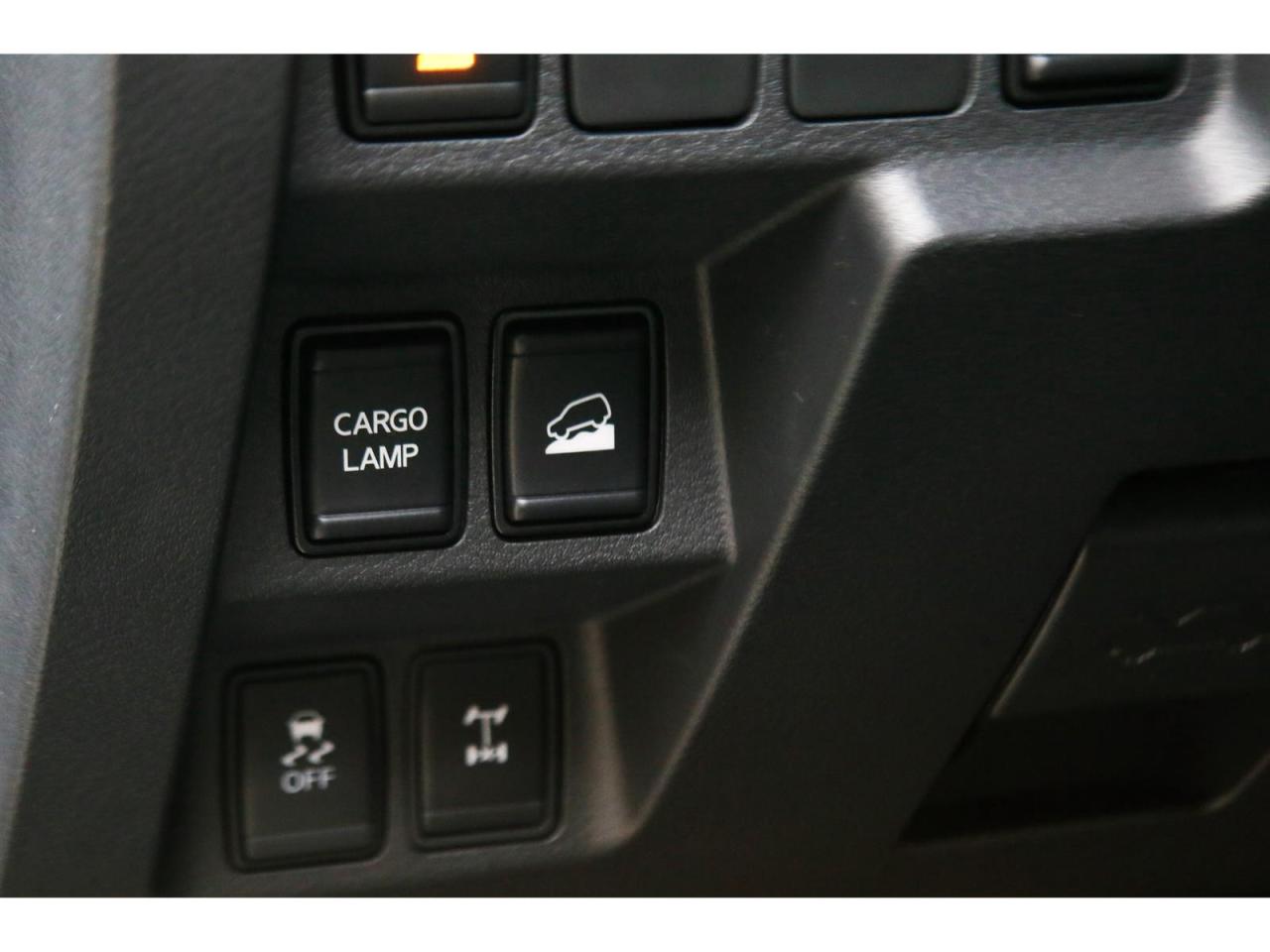 2023 Nissan Frontier PRO-4X Crew Cab 4WD Photo