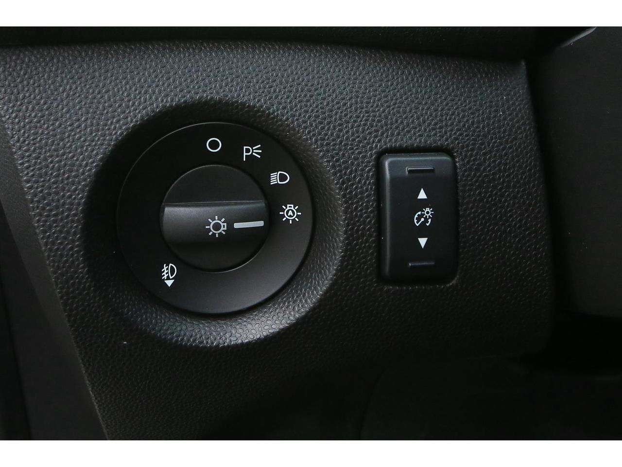 2016 Ford Fiesta SE Hatchback Photo