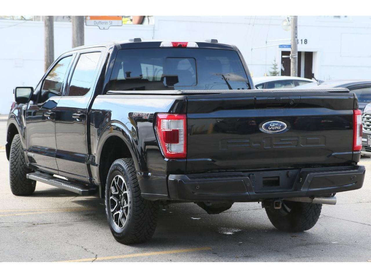 2022 Ford F-150 2022 Ford F-150 Lariat SuperCrew 4X4 3.5L V6 PowerBoost , Panoramic Roof, Power Tail Gate, 360 Camera Photo