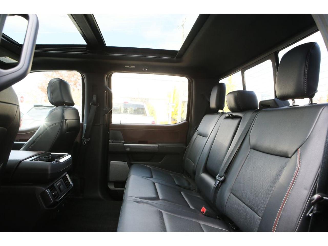 2022 Ford F-150 2022 Ford F-150 Lariat SuperCrew 4X4 3.5L V6 PowerBoost , Panoramic Roof, Power Tail Gate, 360 Camera Photo