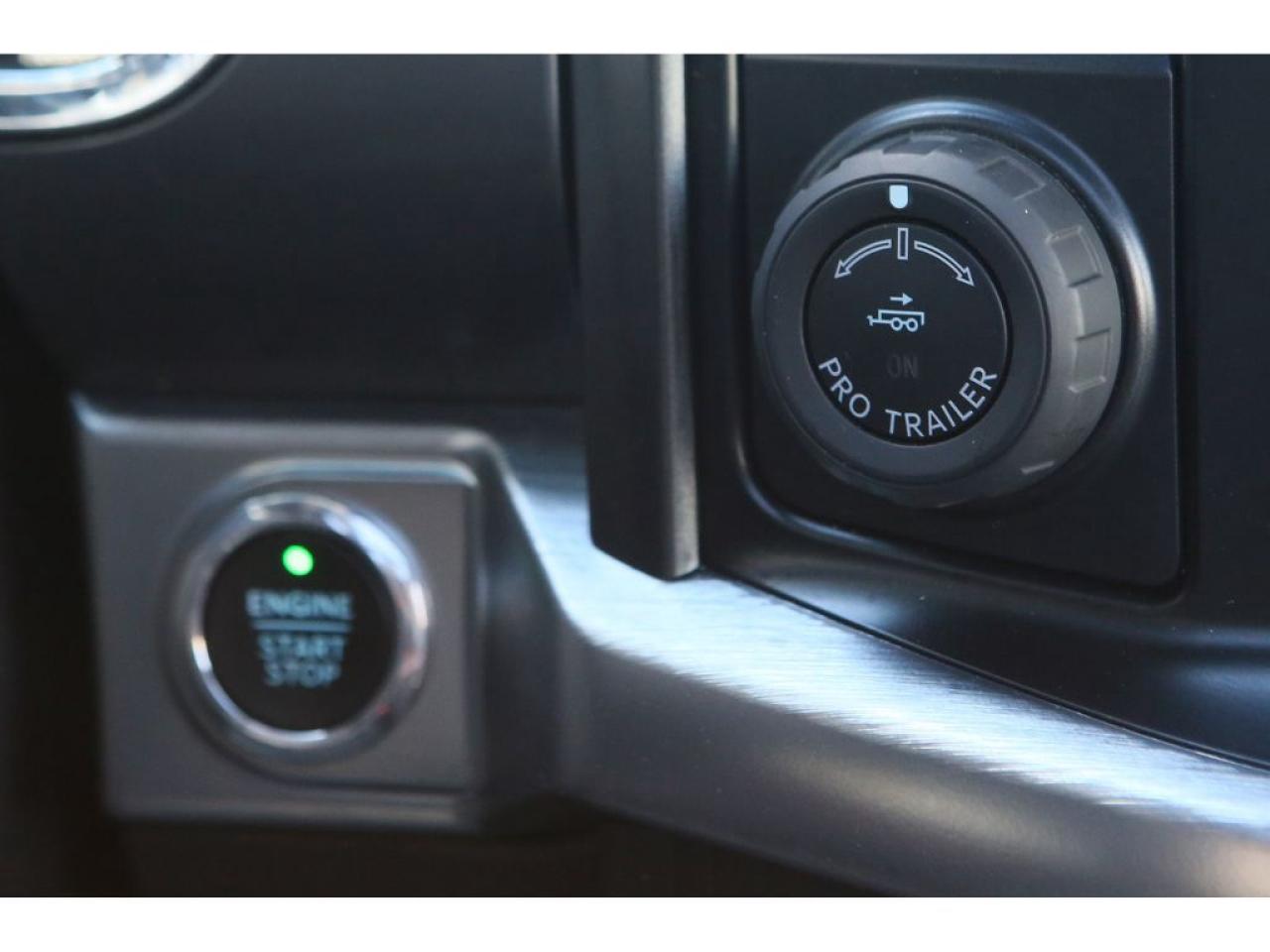 2022 Ford F-150 2022 Ford F-150 Lariat SuperCrew 4X4 3.5L V6 PowerBoost , Panoramic Roof, Power Tail Gate, 360 Camera Photo