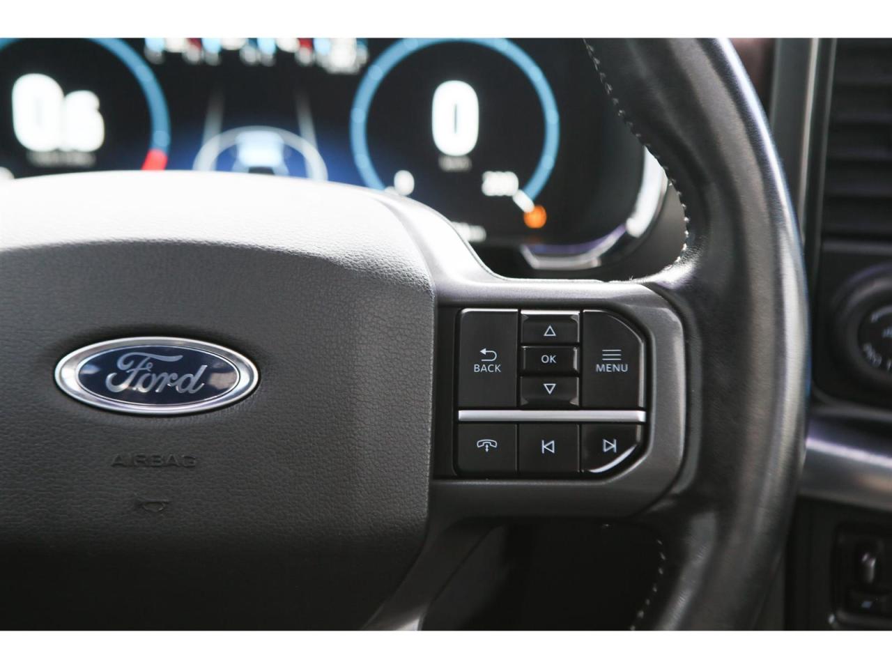 2022 Ford F-150 King Ranch Lariat 4X4 SuperCrew 5.5-ft. Panoramic Roof| FX4 | 360 Camera | Power Lift Gate| 20'' Whls Photo