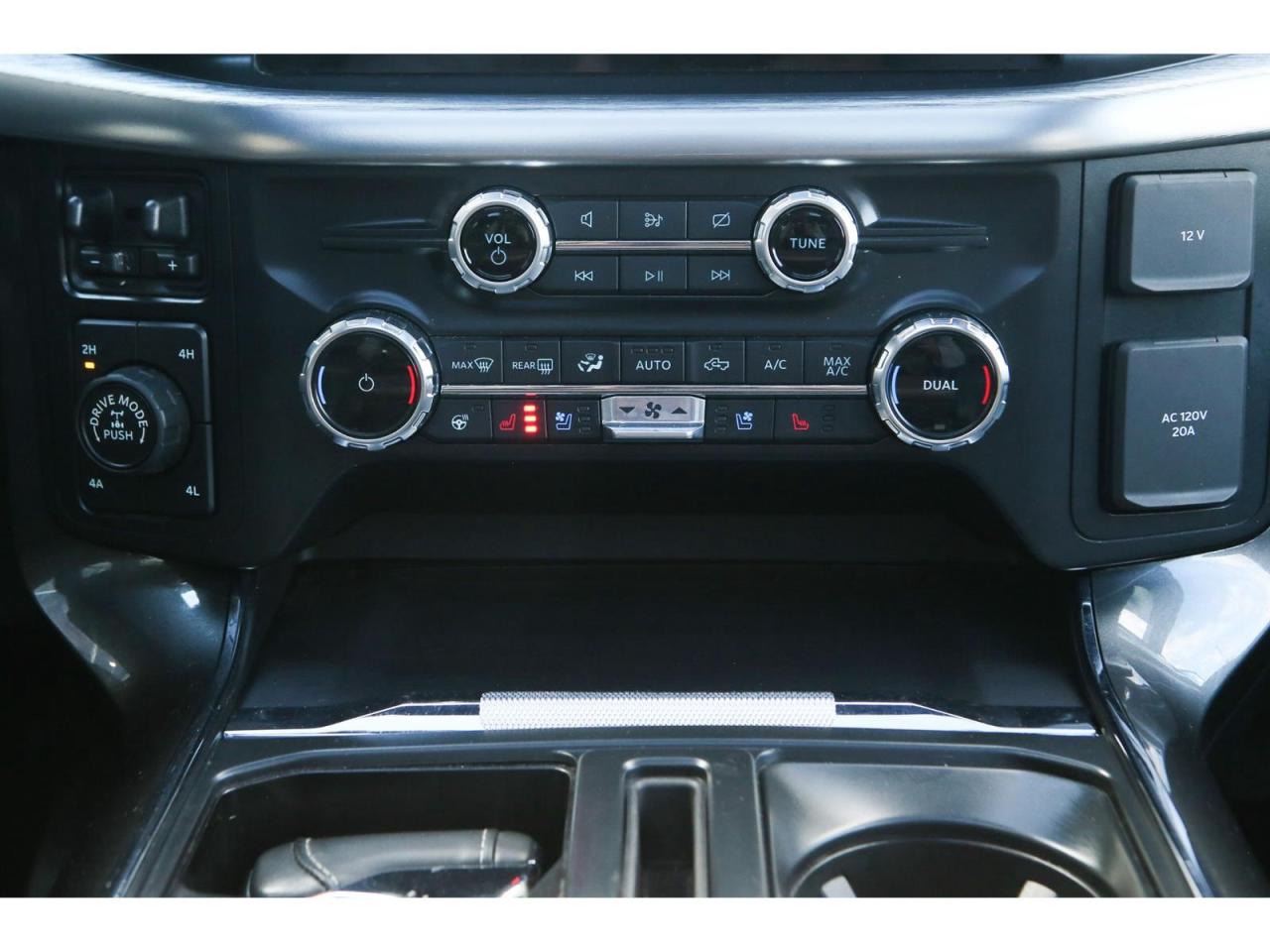 2022 Ford F-150 King Ranch Lariat 4X4 SuperCrew 5.5-ft. Panoramic Roof| FX4 | 360 Camera | Power Lift Gate| 20'' Whls Photo