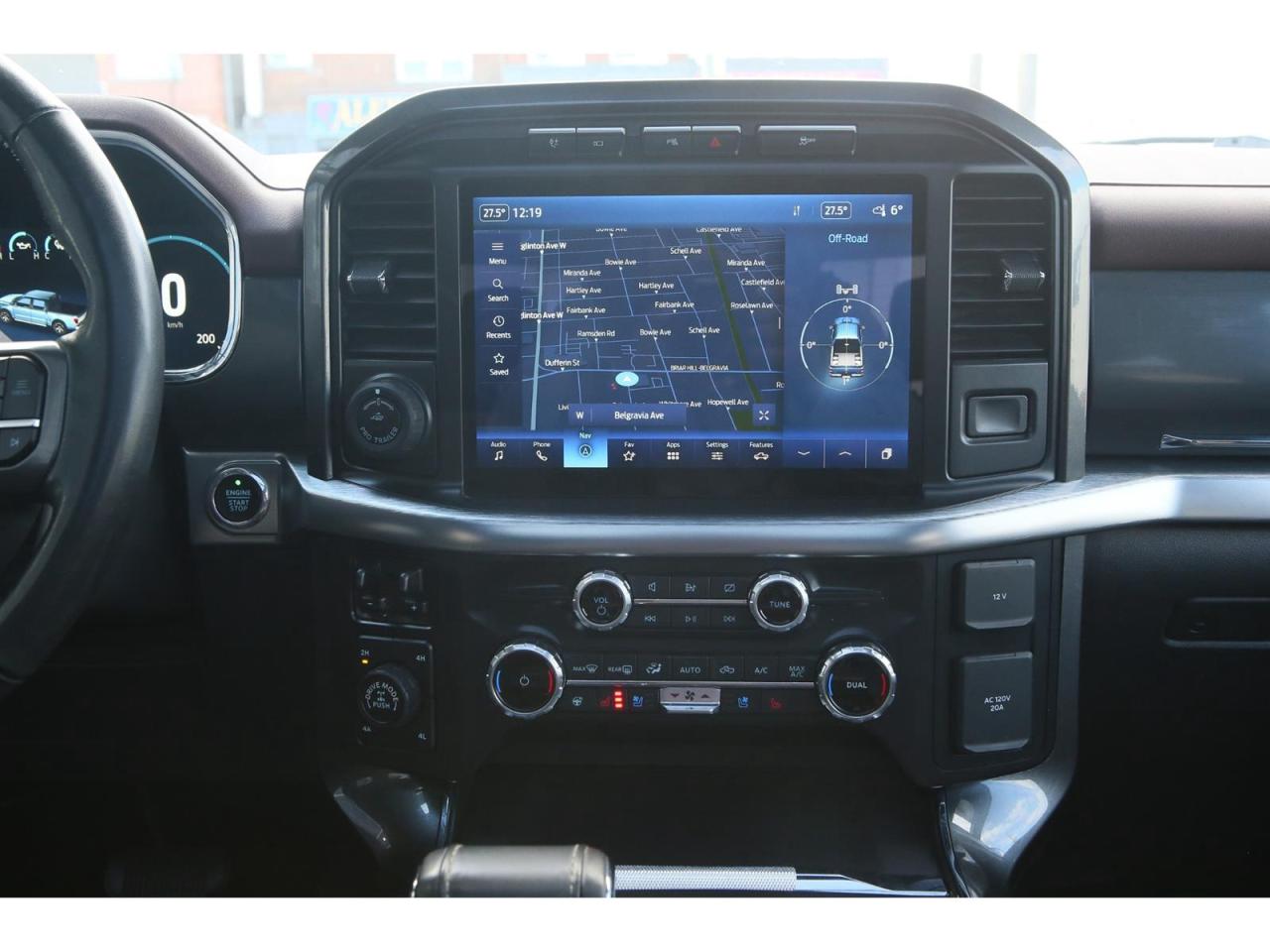 2022 Ford F-150 King Ranch Lariat 4X4 SuperCrew 5.5-ft. Panoramic Roof| FX4 | 360 Camera | Power Lift Gate| 20'' Whls Photo