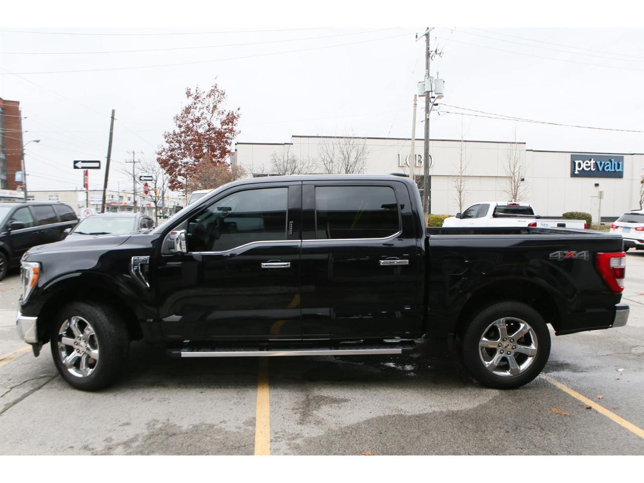 2022 Ford F-150 Lariat SuperCrew 4X4 Panoramic Roof | 20 inch Whls | Power Tail Gate | 360 Camera| Navigation Photo