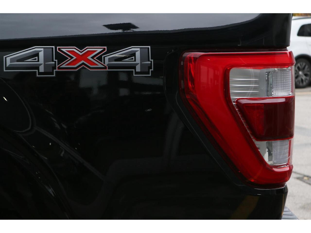 2022 Ford F-150 Lariat SuperCrew 4X4 Panoramic Roof | 20 inch Whls | Power Tail Gate | 360 Camera| Navigation Photo