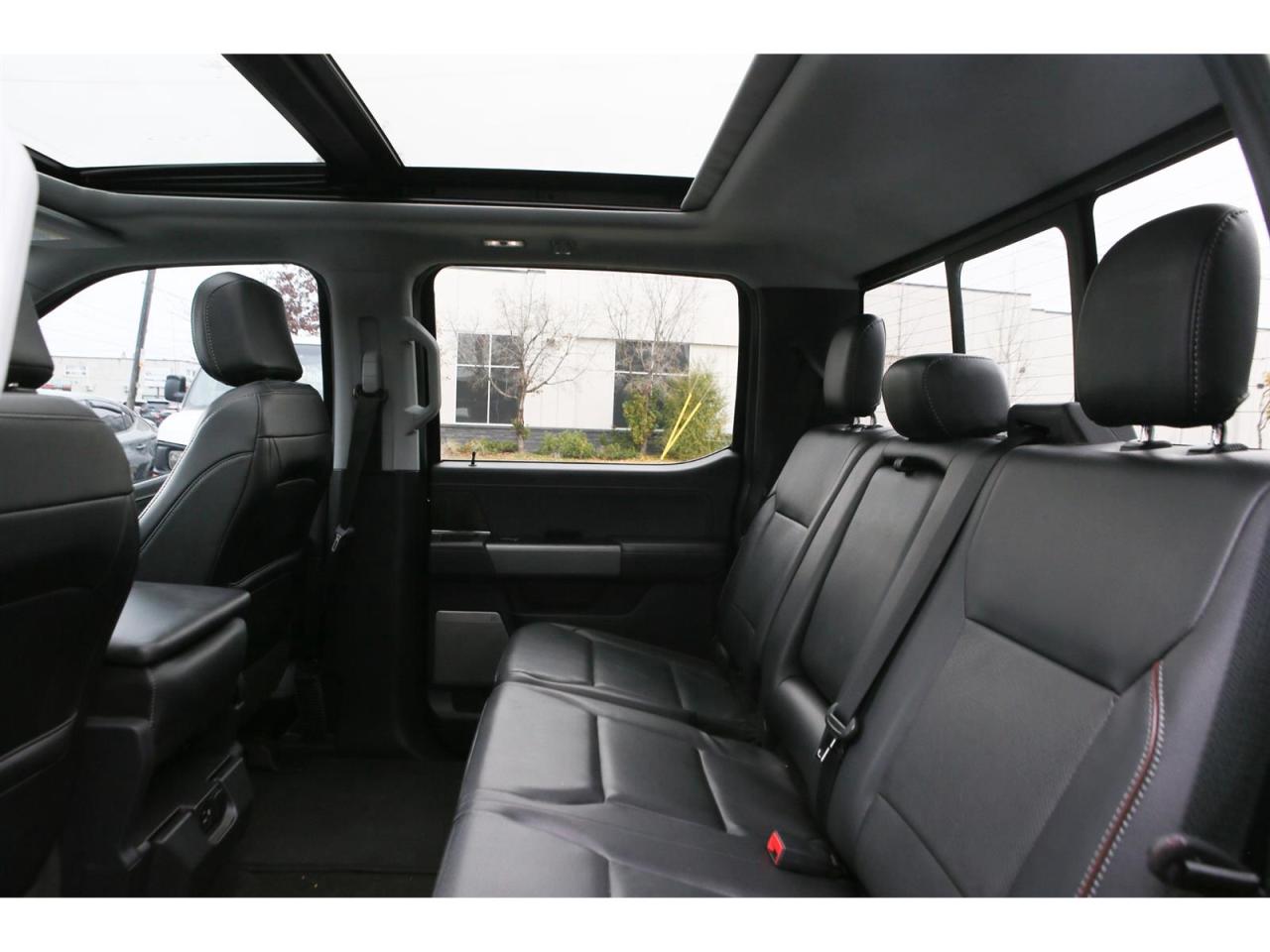 2022 Ford F-150 Lariat SuperCrew 4X4 Panoramic Roof | 20 inch Whls | Power Tail Gate | 360 Camera| Navigation Photo