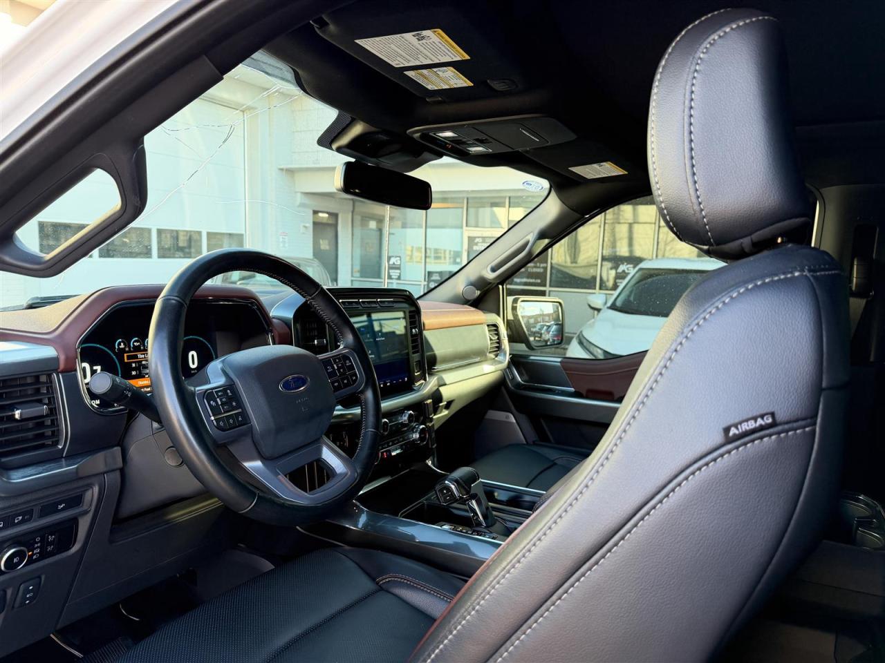 2023 Ford F-150 Lariat SuperCrew 4X4 Panoramic Roof | 20 inch Whls |12 inch Screen Lariat Sport Pkg | Full Leather Seats Photo