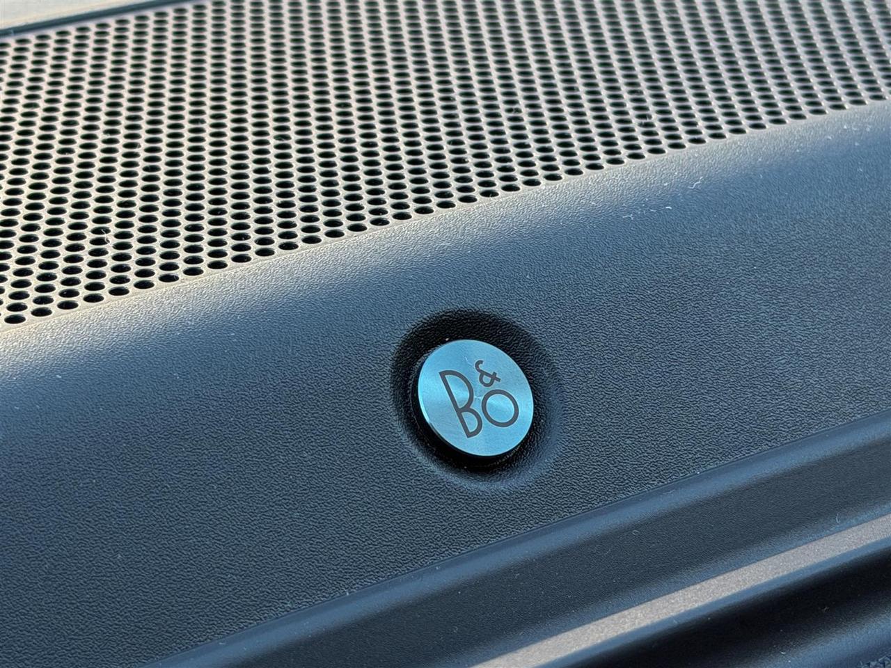 2023 Ford F-150 Lariat SuperCrew 4X4 Panoramic Roof | 20 inch Whls |12 inch Screen Lariat Sport Pkg | Full Leather Seats Photo