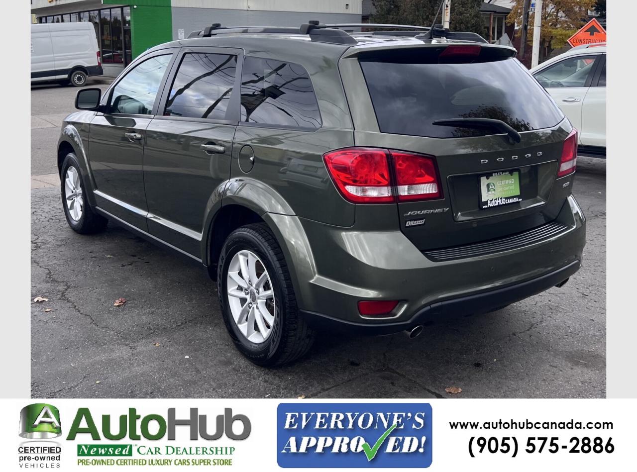 2017 Dodge Journey SXT-NAV-SUNROOF-DVD-BACKUP CAMERA Photo4