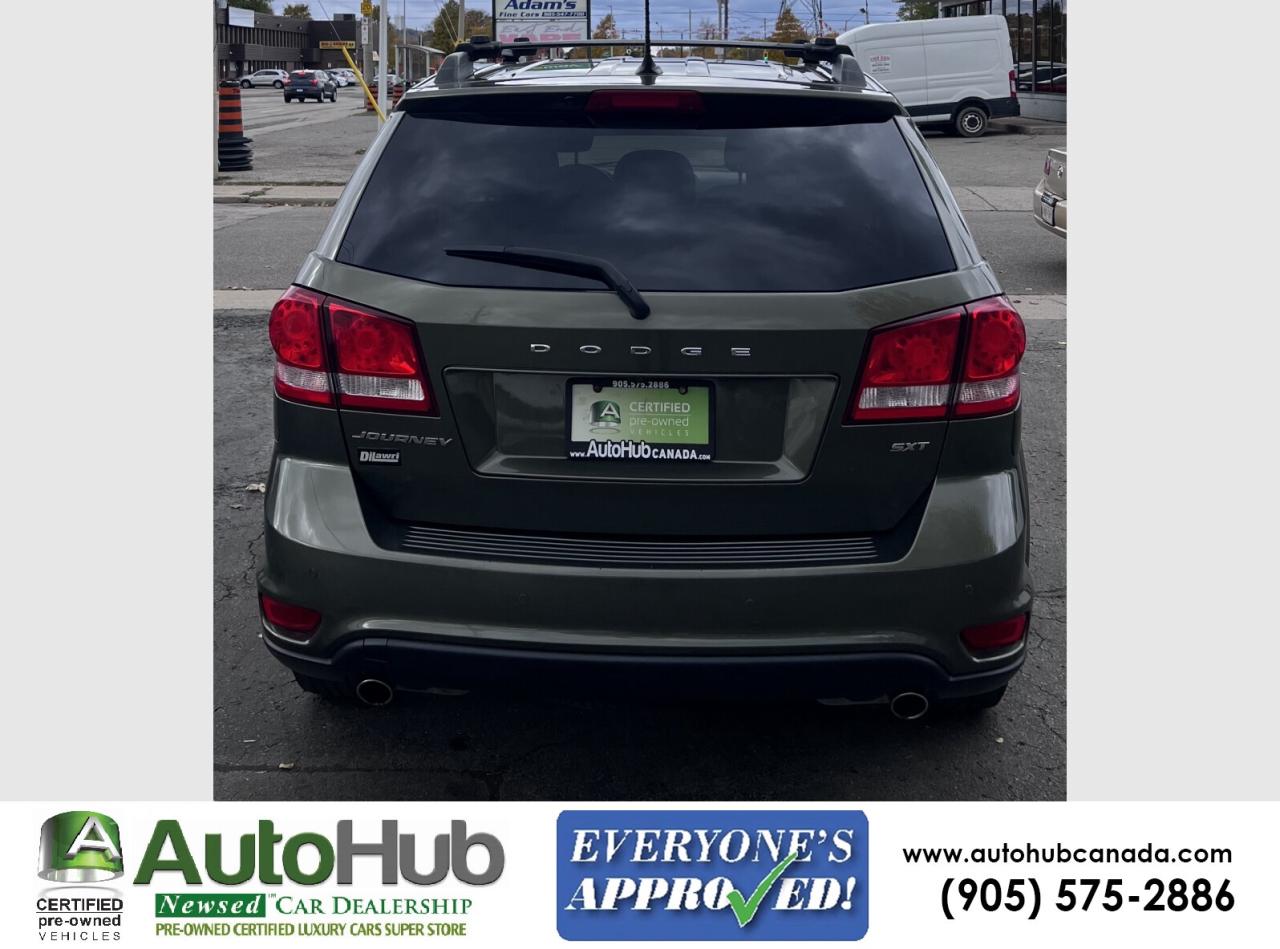 2017 Dodge Journey SXT-NAV-SUNROOF-DVD-BACKUP CAMERA Photo