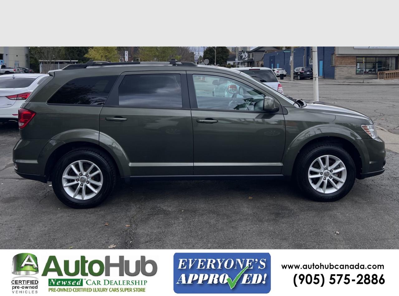 2017 Dodge Journey SXT-NAV-SUNROOF-DVD-BACKUP CAMERA Photo