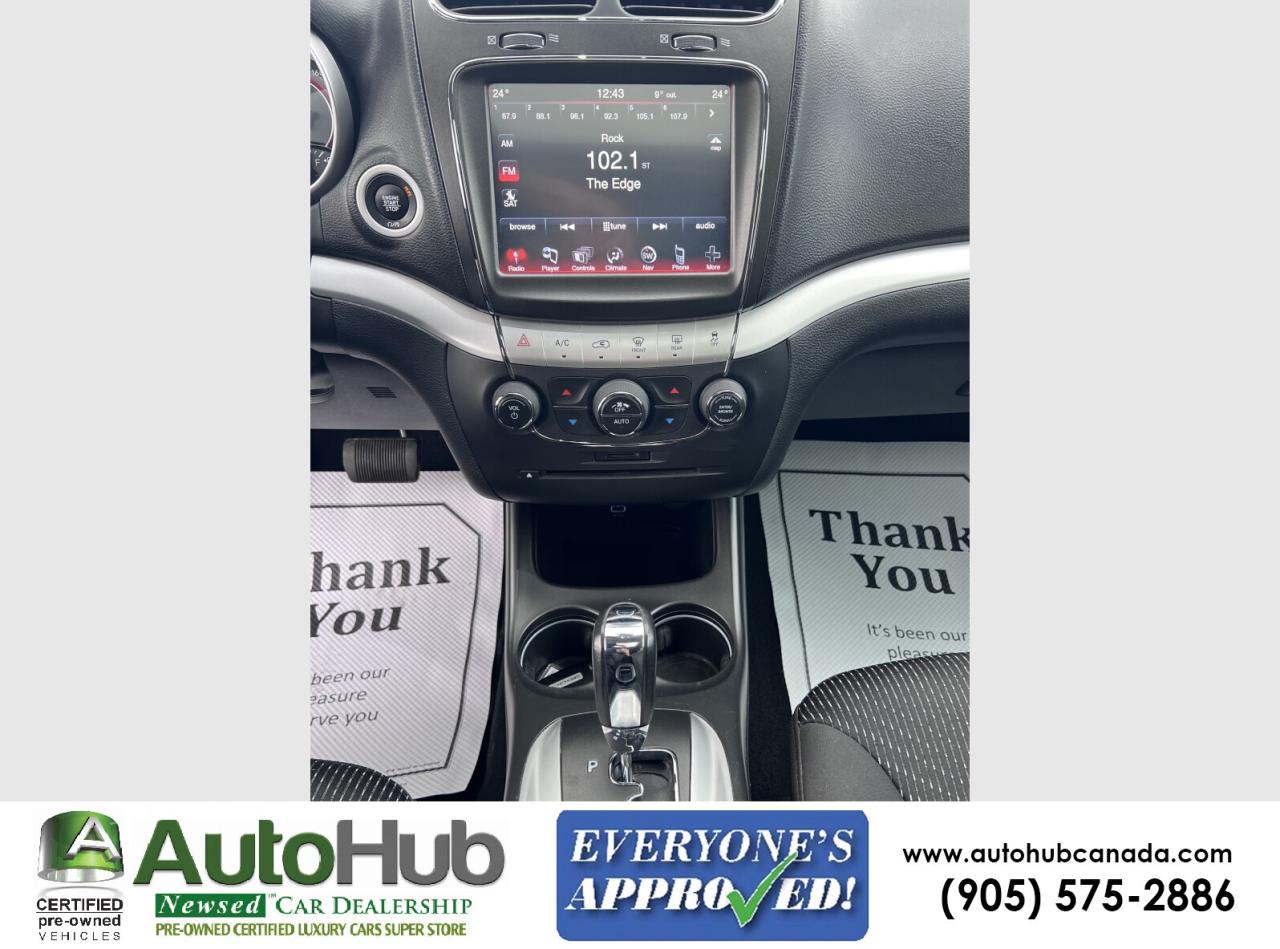 2017 Dodge Journey SXT-NAV-SUNROOF-DVD-BACKUP CAMERA Photo