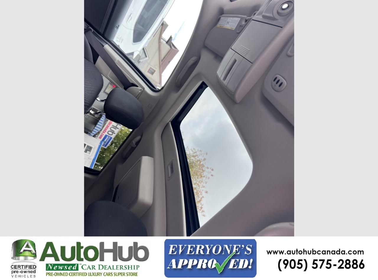 2017 Dodge Journey SXT-NAV-SUNROOF-DVD-BACKUP CAMERA Photo