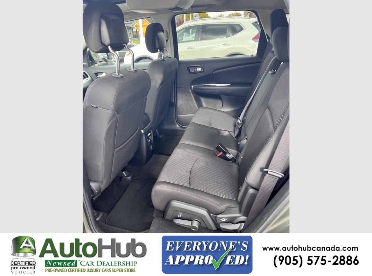 2017 Dodge Journey SXT-NAV-SUNROOF-DVD-BACKUP CAMERA Photo