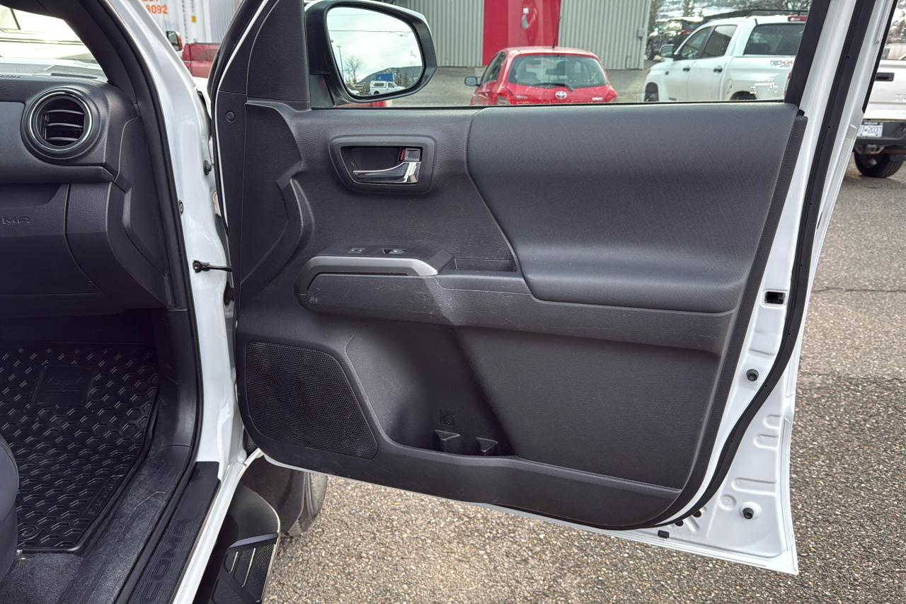 2022 Toyota Tacoma 4X4 Double CAB 6A TRD SPORT PREMIUM Photo