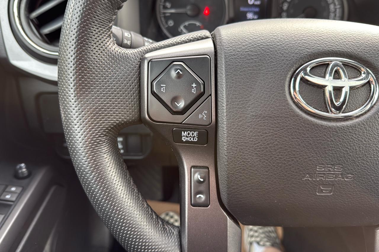 2022 Toyota Tacoma 4X4 Double CAB 6A TRD SPORT PREMIUM Photo