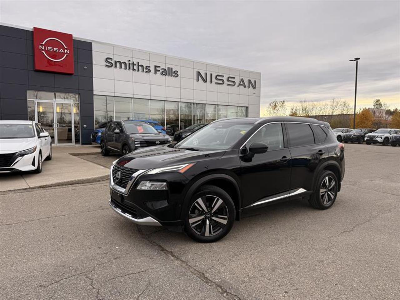 2023 Nissan Rogue Platinum CVT Photo0