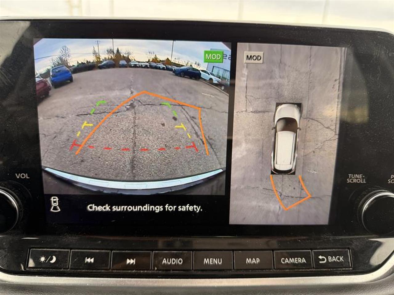 2023 Nissan Rogue Platinum CVT Photo