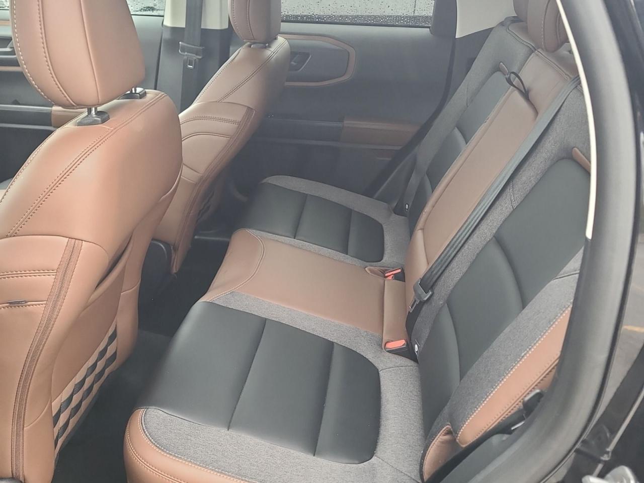 2024 Ford Bronco Sport Outer Banks Photo2