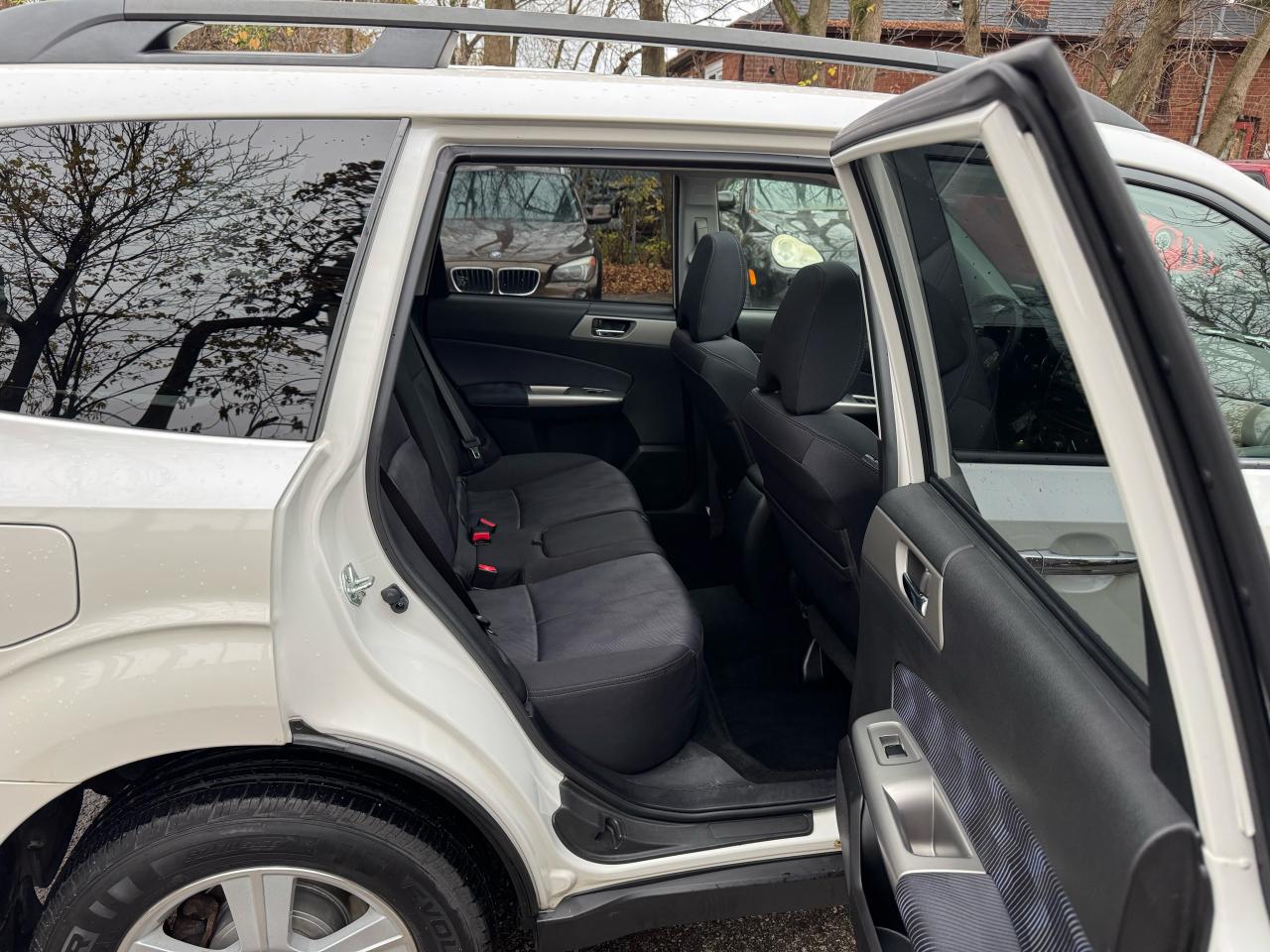 2010 Subaru Forester X - Photo #15