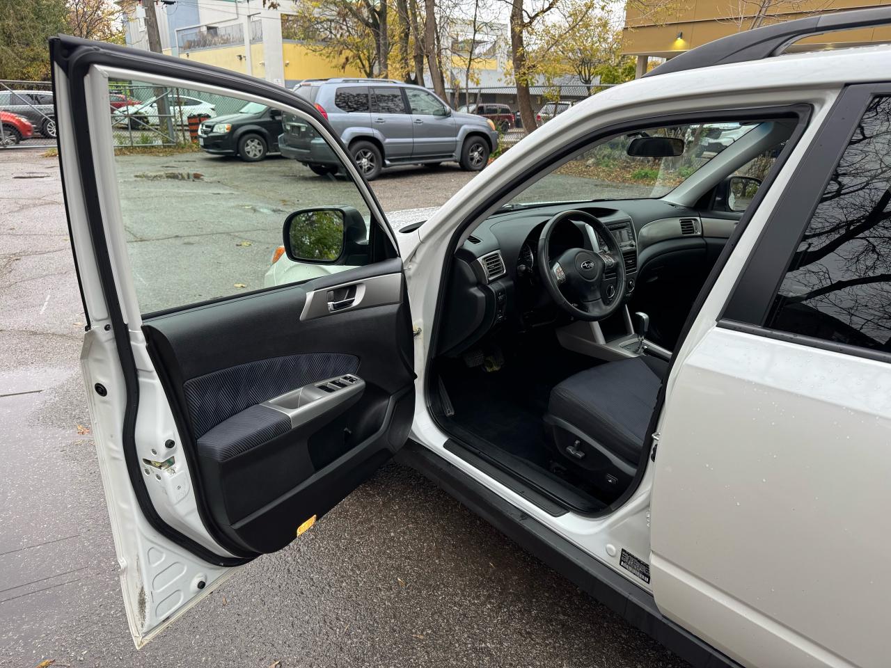 2010 Subaru Forester X - Photo #9