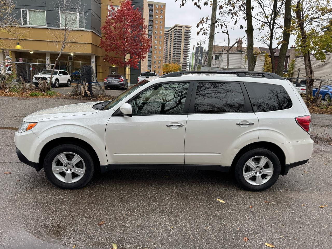 2010 Subaru Forester X - Photo #2